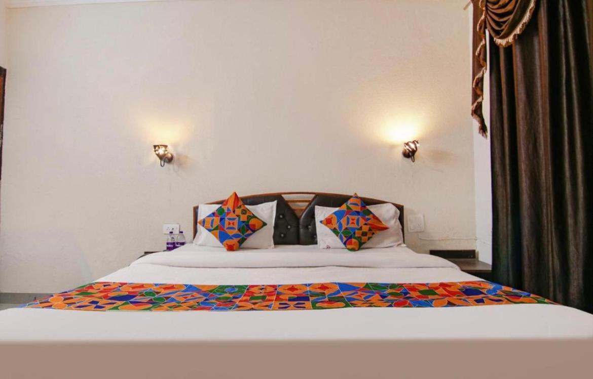 The For You Hotel & Restaurant Rishīkesh Eksteriør billede
