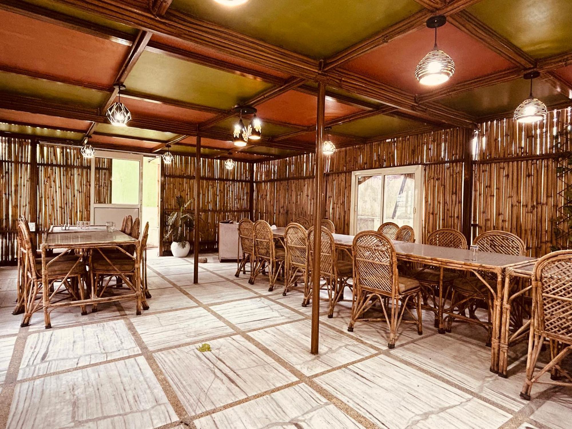 The For You Hotel & Restaurant Rishīkesh Eksteriør billede